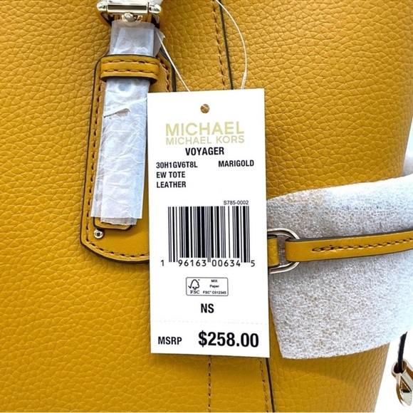 Michael Kors Voyager EW Tote Bag Leather Marigold - Picture 9 of 9